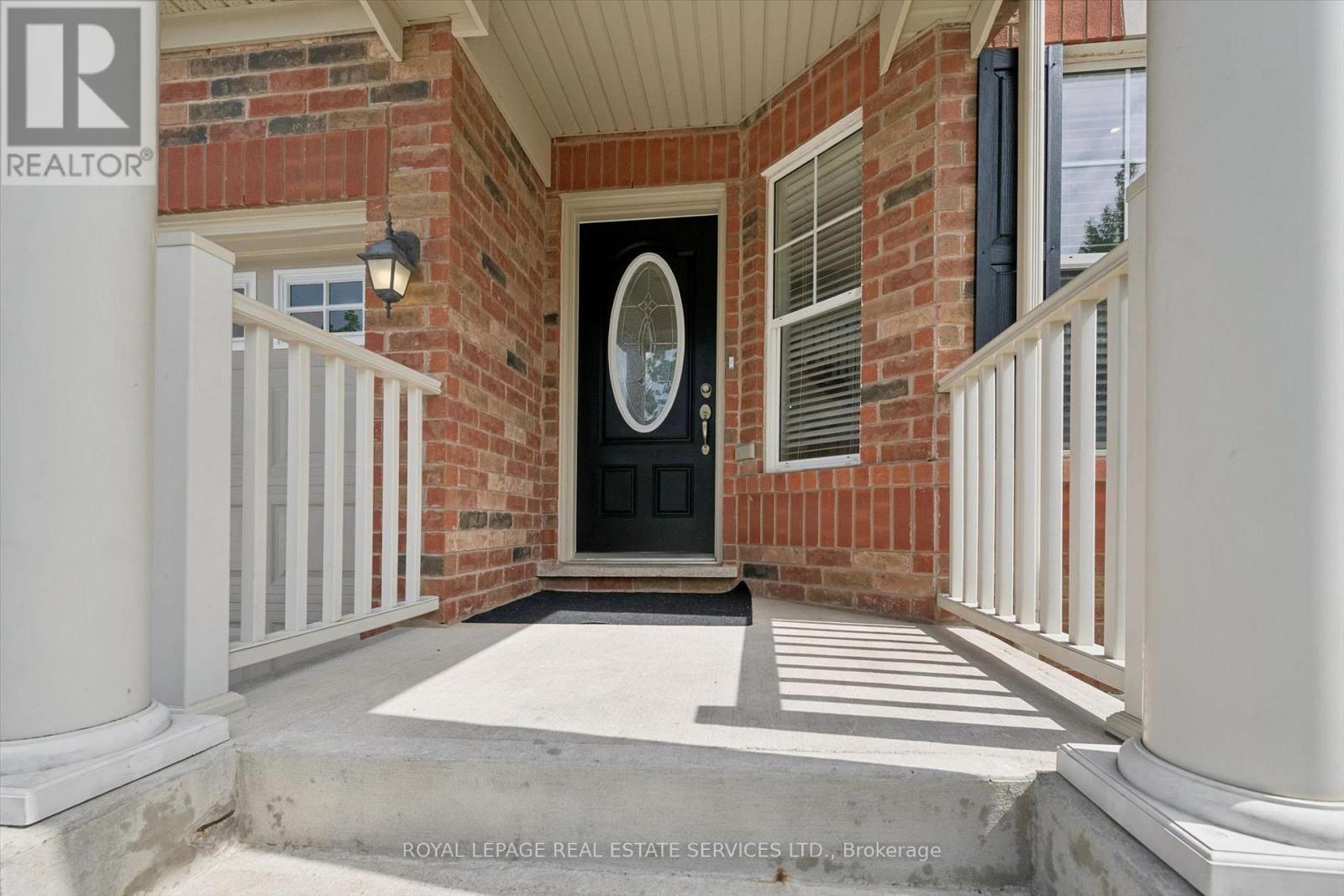 Covered Porch - 937 Vickerman Way, Milton, ON