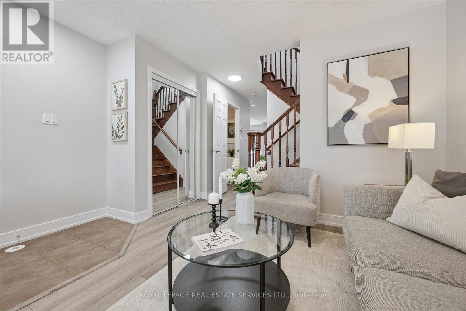 Living Room - 937 Vickerman Way, Milton, ON