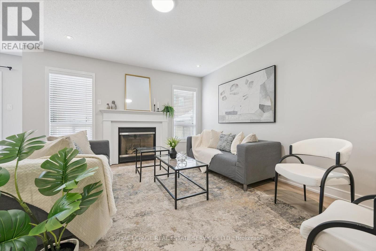 Family Room - 937 Vickerman Way, Milton, ON