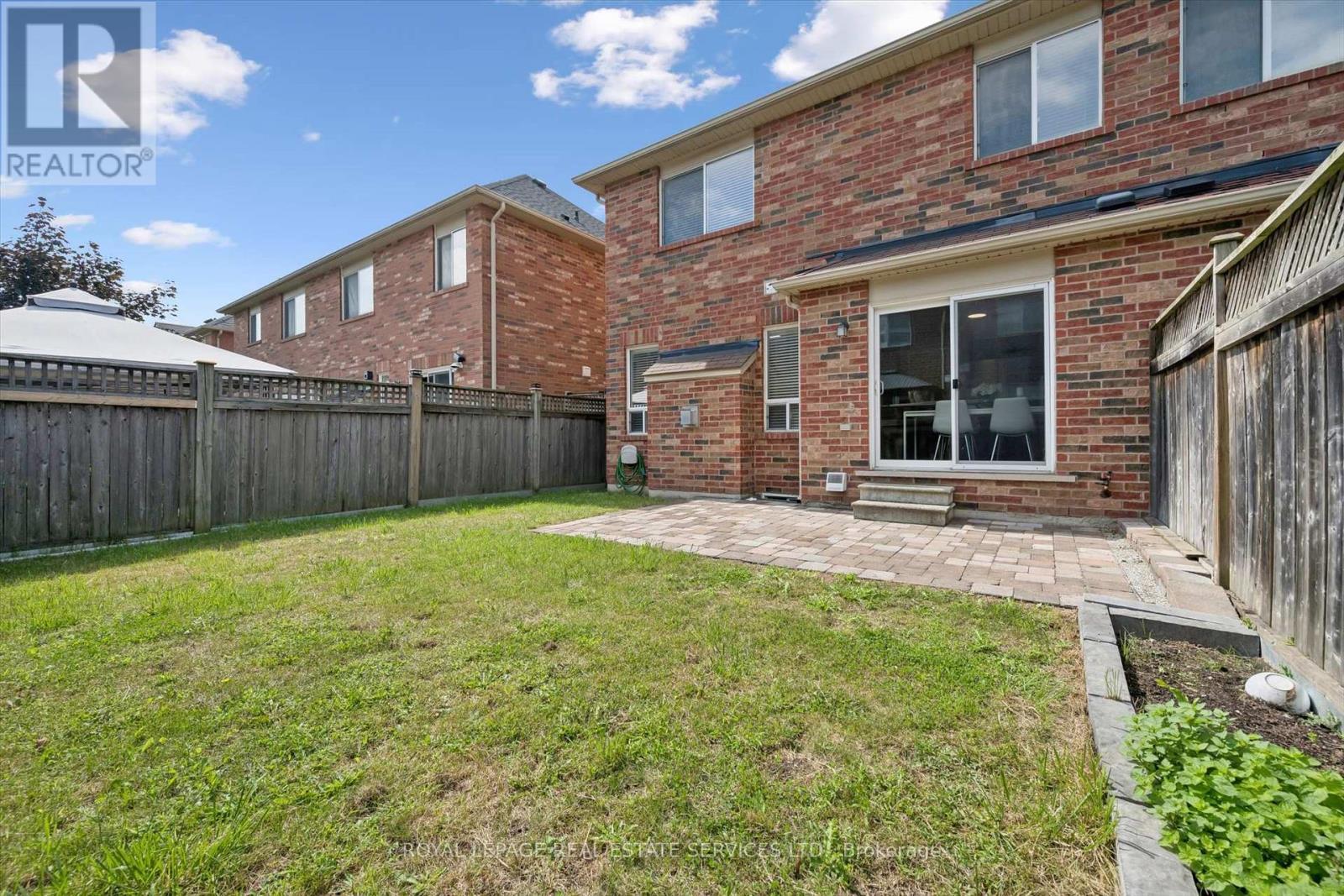 Spacious Backyard- Good Lot Size - 937 Vickerman Way, Milton, ON