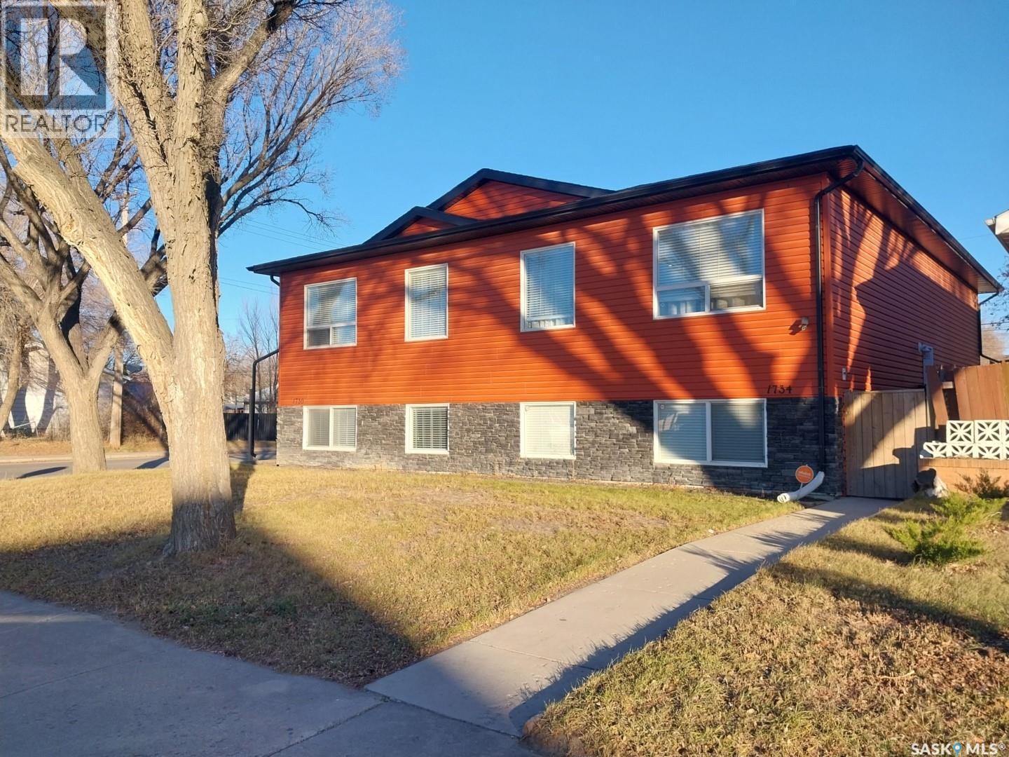 1736 C Avenue N, Saskatoon, SK