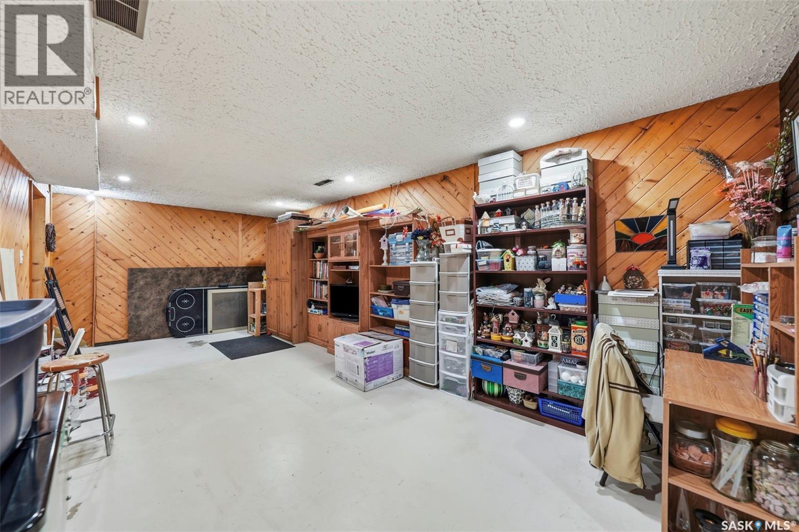 2145 37Th Street W, Saskatoon, SK