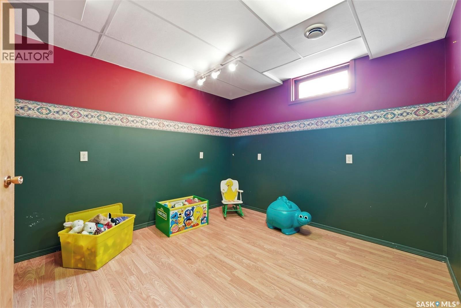 2145 37Th Street W, Saskatoon, SK
