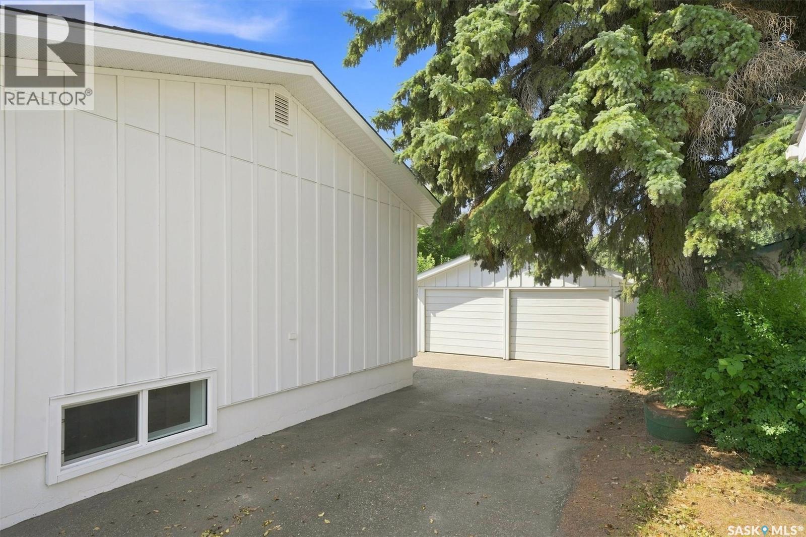 22 Brown Crescent, Saskatoon, SK