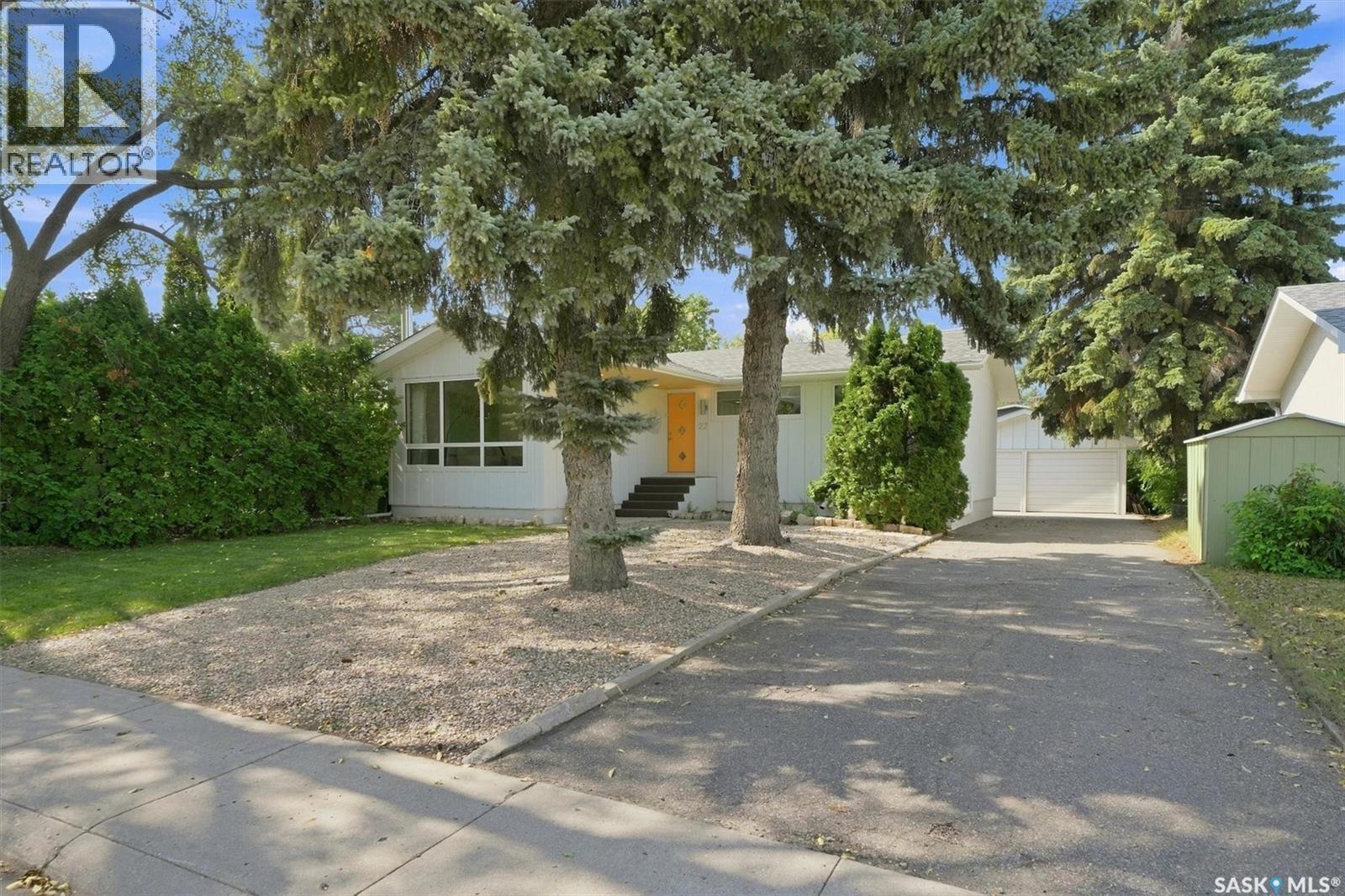 22 Brown Crescent, Saskatoon, SK