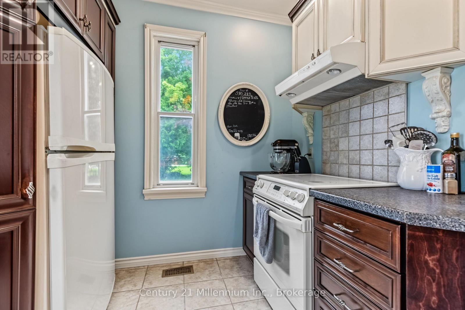 580283 Sideroad 60, Chatsworth, ON