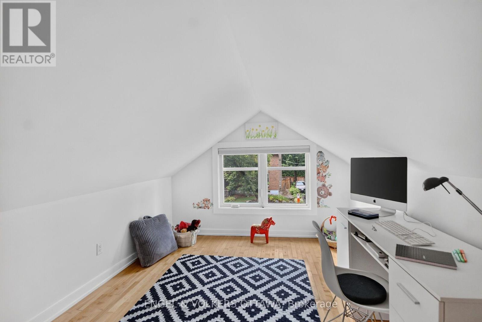 390 Princeton Avenue, Ottawa, ON
