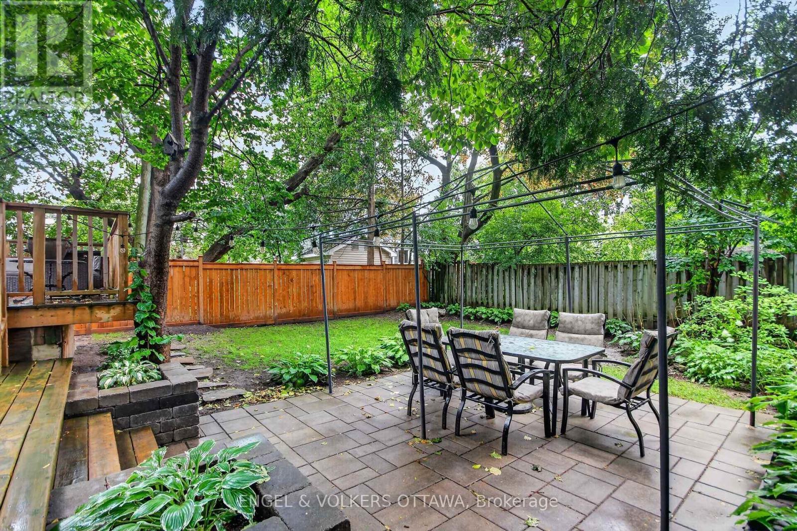 390 Princeton Avenue, Ottawa, ON