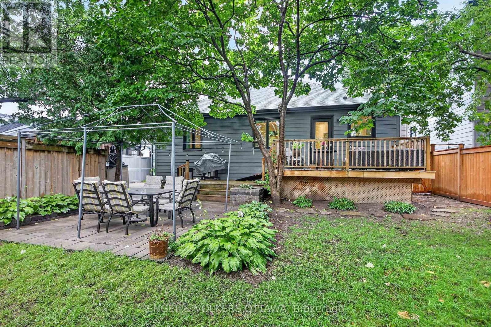 390 Princeton Avenue, Ottawa, ON