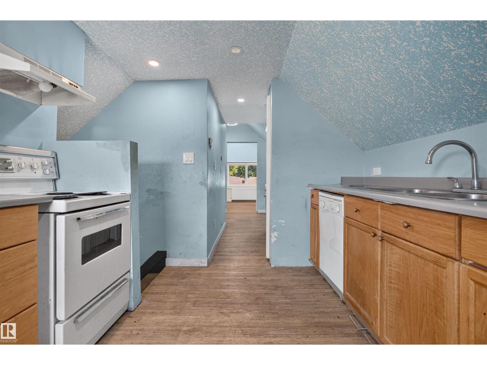 11327 89 St Nw, Edmonton, AB
