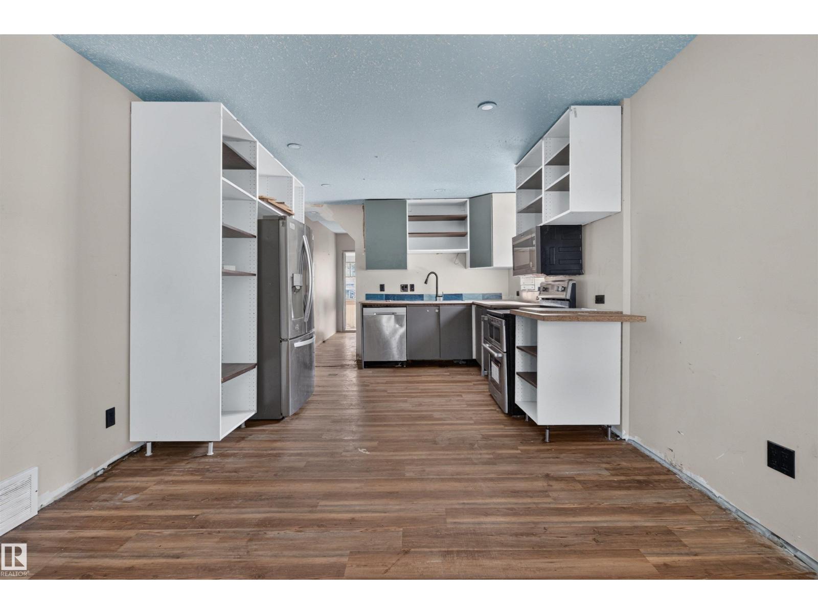 11327 89 St Nw, Edmonton, AB