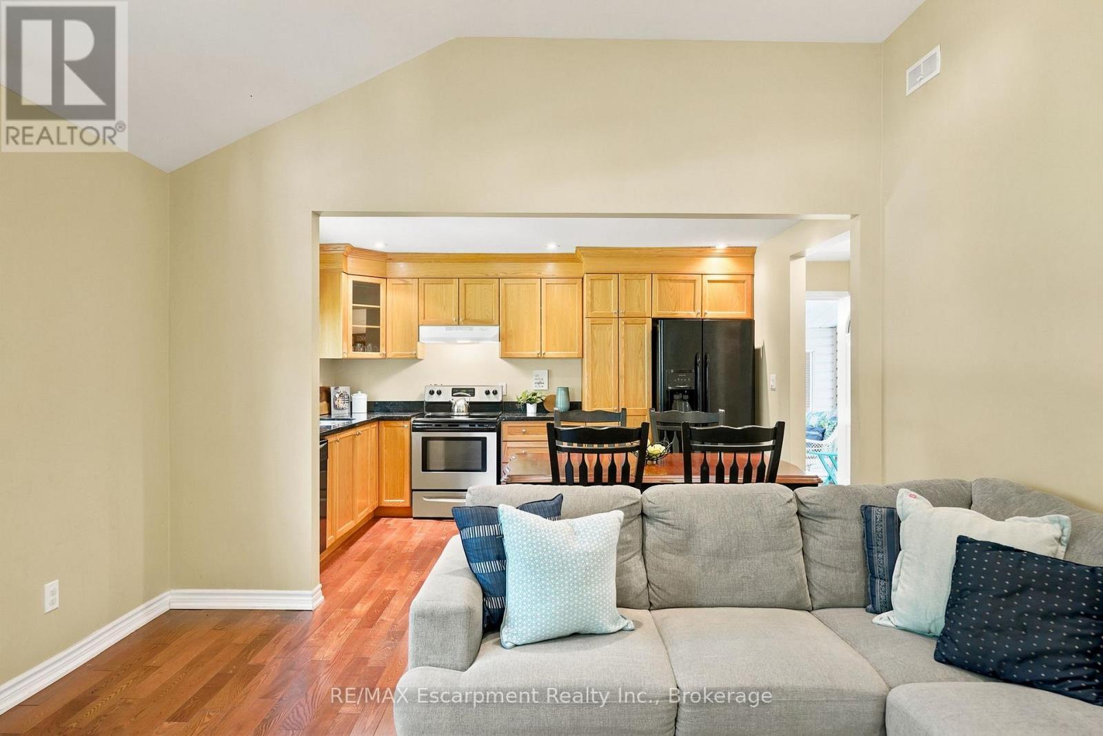 16 Hiawatha Road, Tiny, ON
