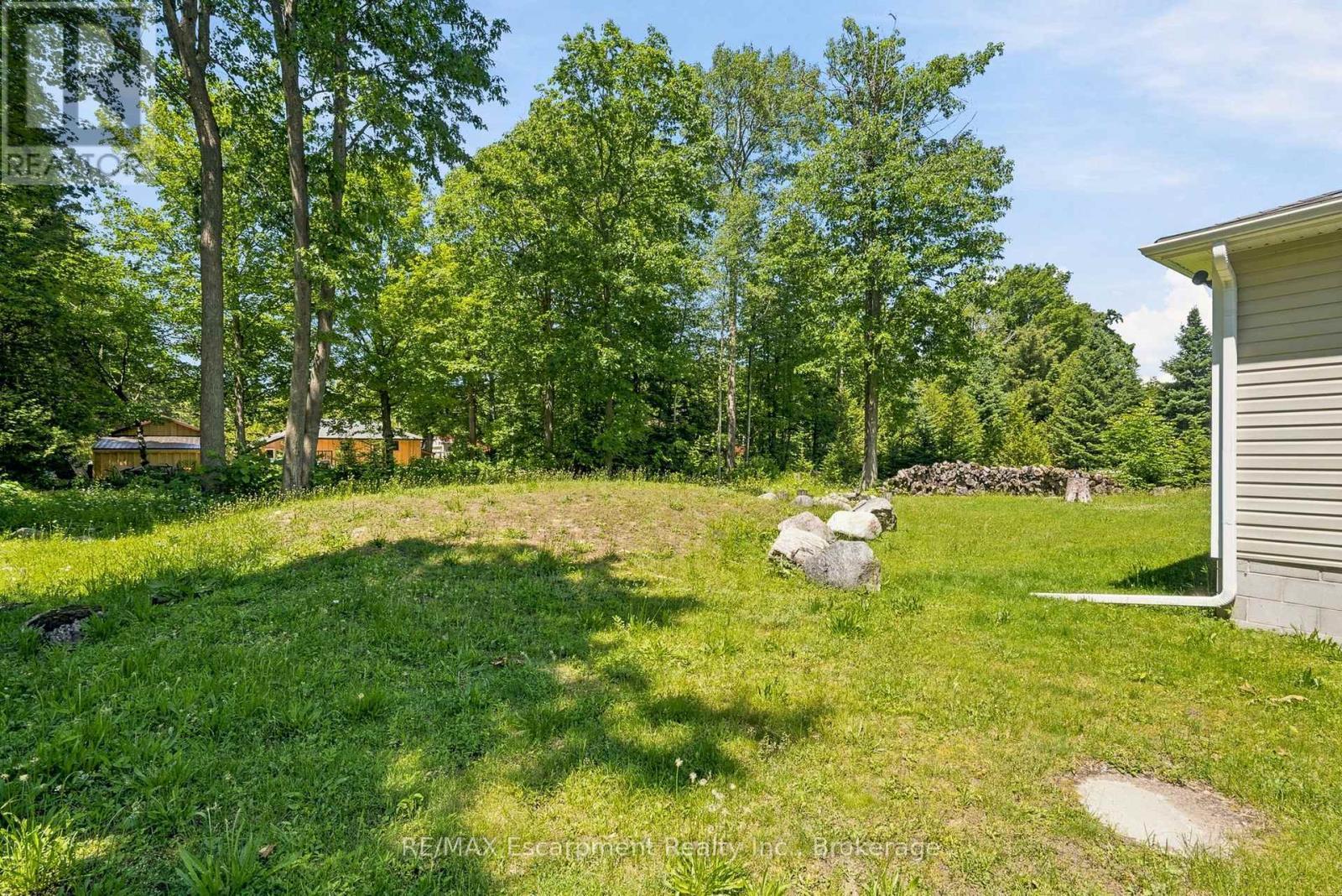16 Hiawatha Road, Tiny, ON