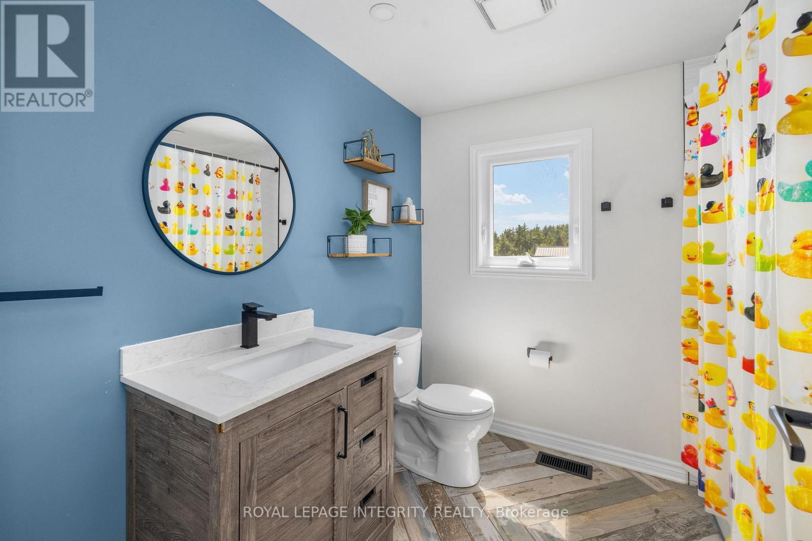 Renovated Bathroom - 4228 O'Neil Road, Ottawa, ON