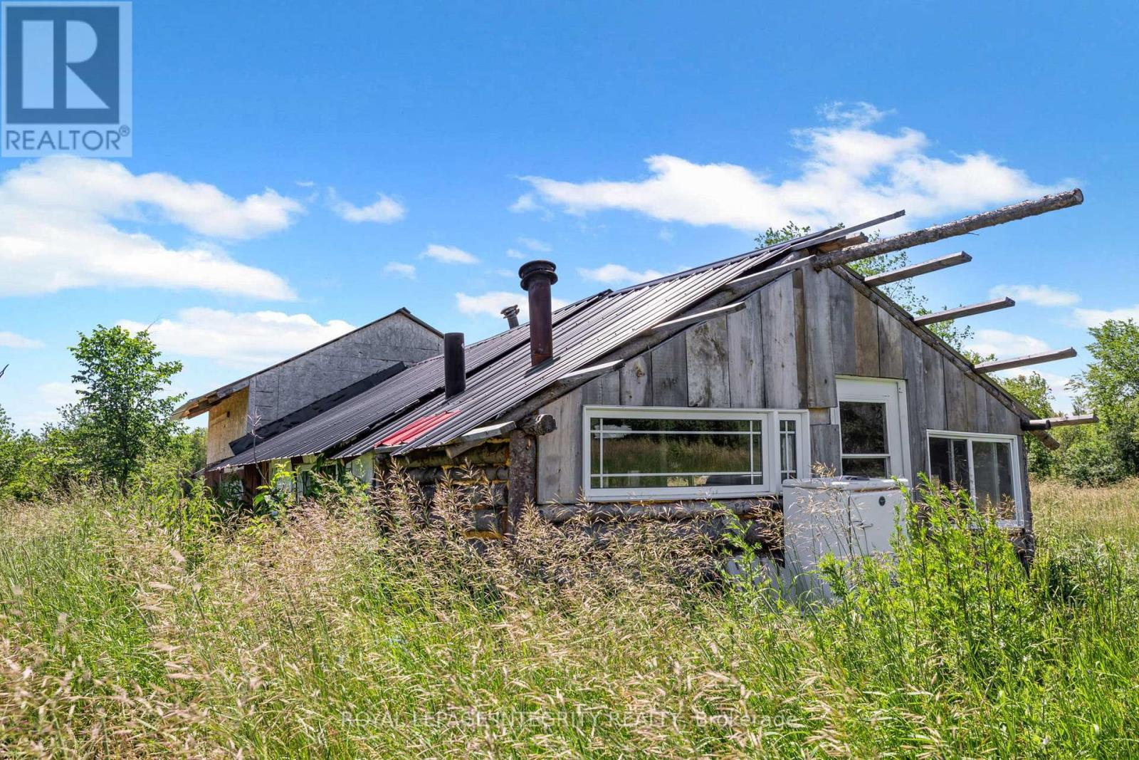 Hunting Camp - 4228 O'Neil Road, Ottawa, ON
