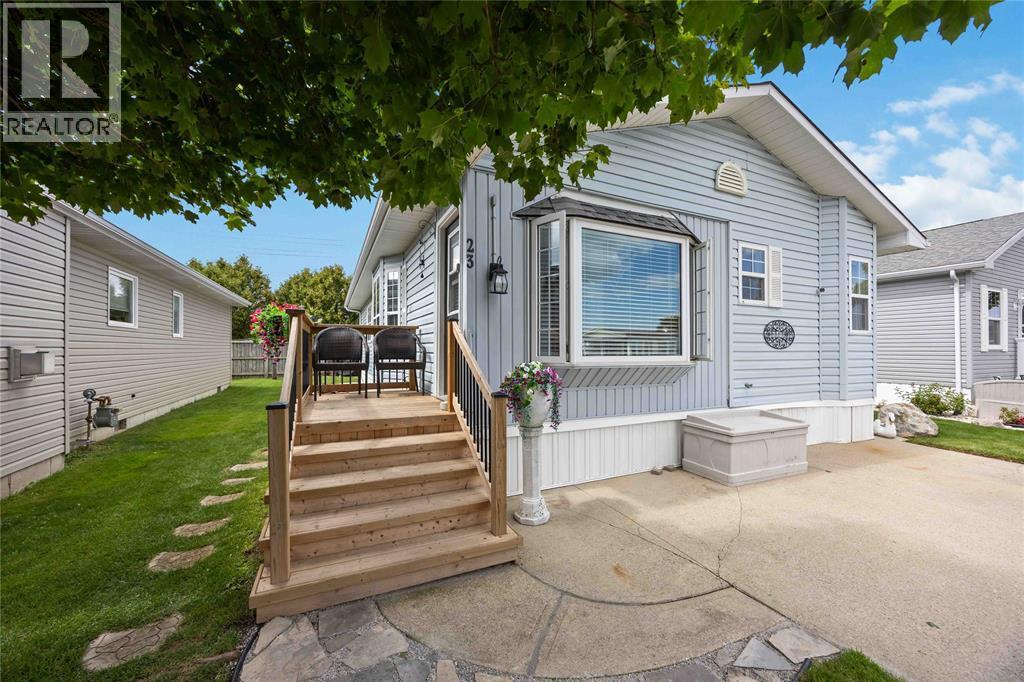 5700 Blackwell Sideroad Unit# 23, Sarnia, ON