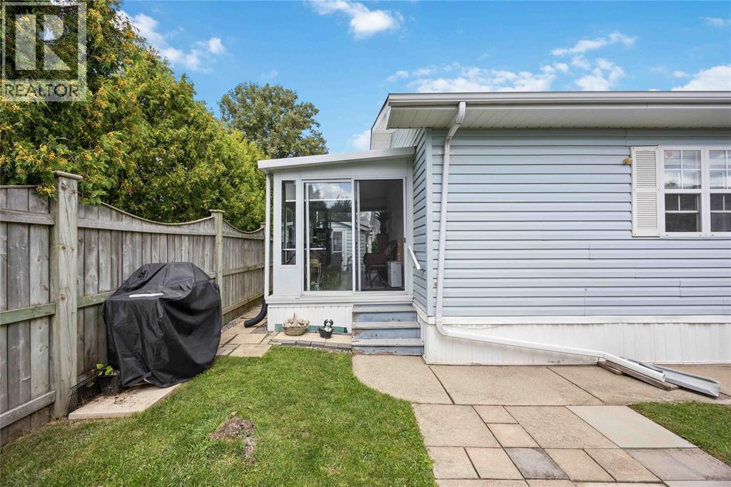 5700 Blackwell Sideroad Unit# 23, Sarnia, ON