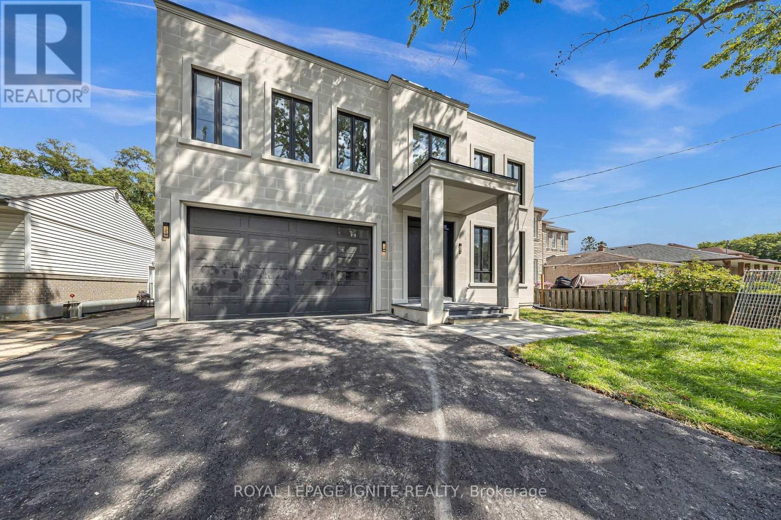 15 Deblyn Drive E, Toronto, ON