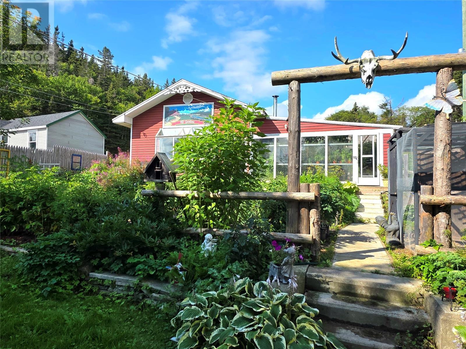 5 Warehams Road, Corner Brook, NL