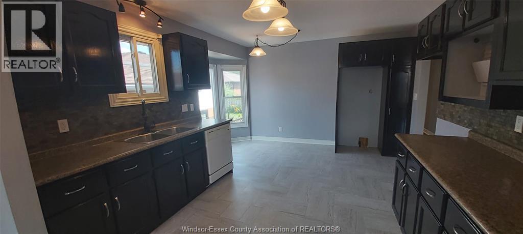 8339 Kingston Crescent, Windsor, ON