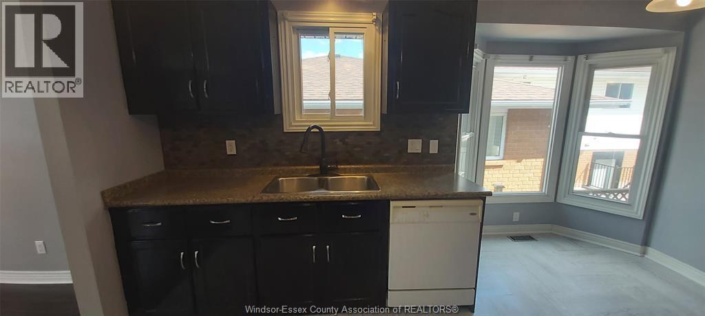 8339 Kingston Crescent, Windsor, ON