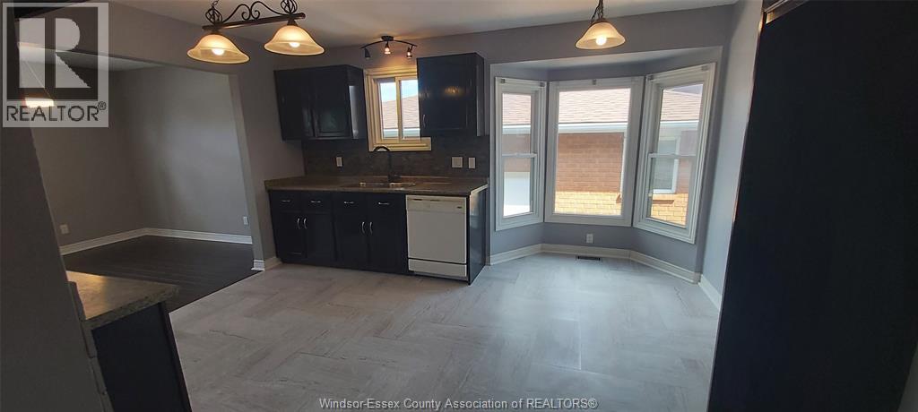 8339 Kingston Crescent, Windsor, ON