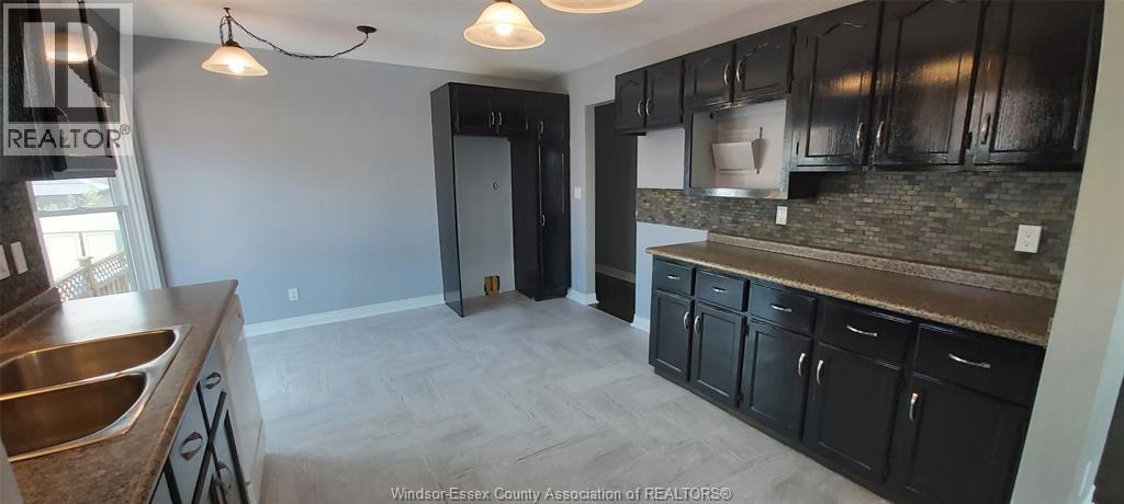 8339 Kingston Crescent, Windsor, ON