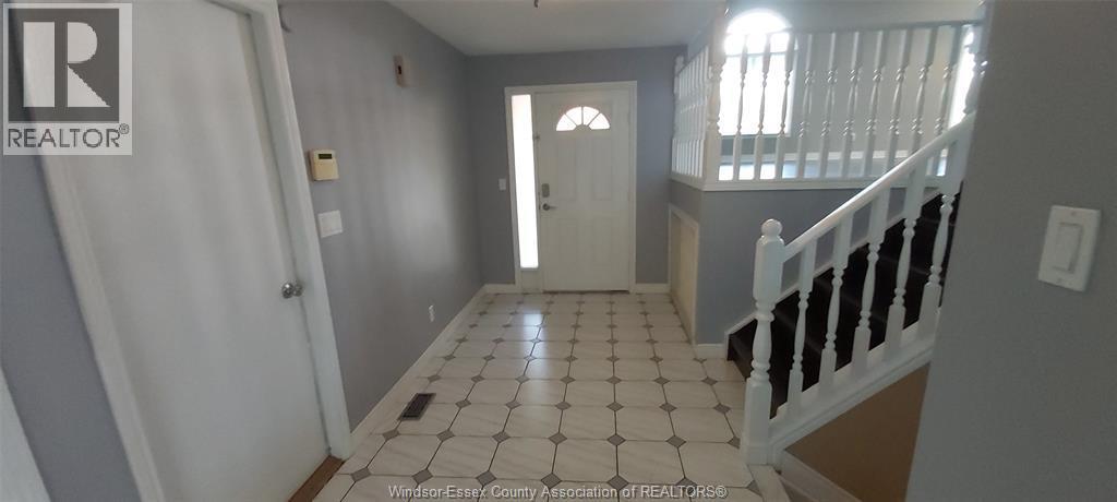 8339 Kingston Crescent, Windsor, ON