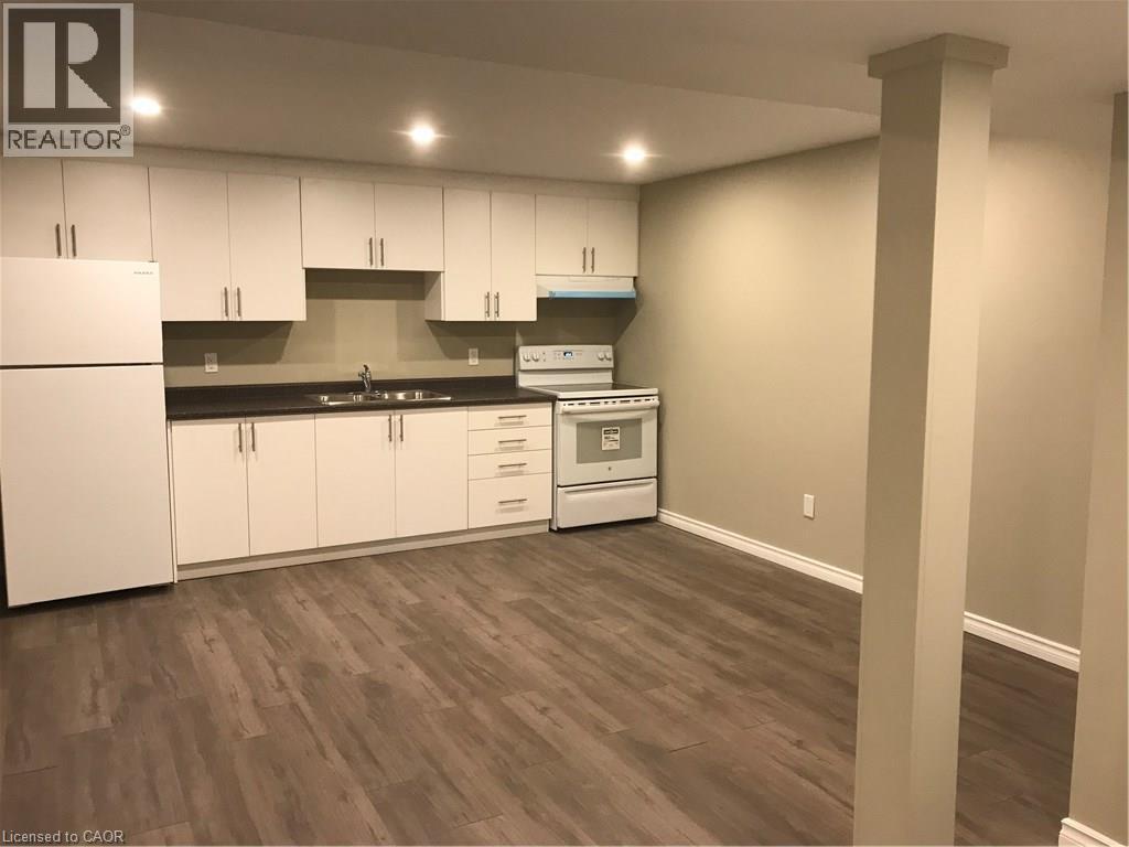 102 B Elmbank Trail, Kitchener, ON