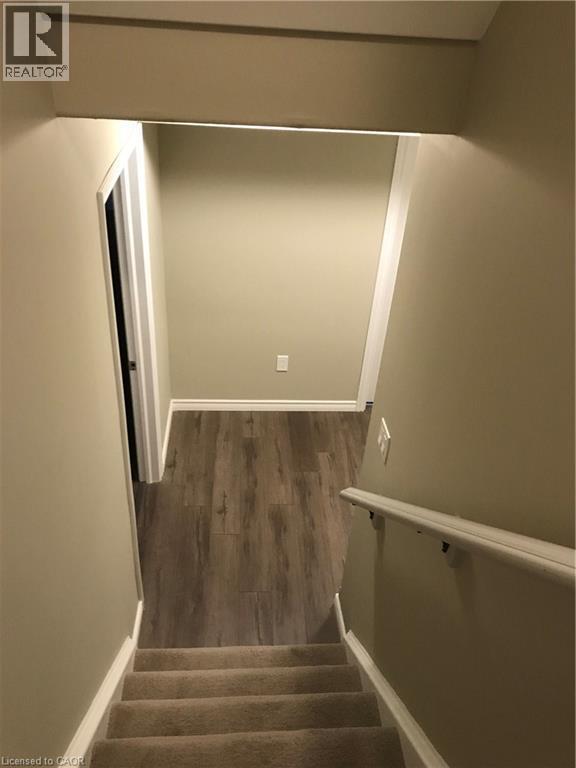 102 B Elmbank Trail, Kitchener, ON