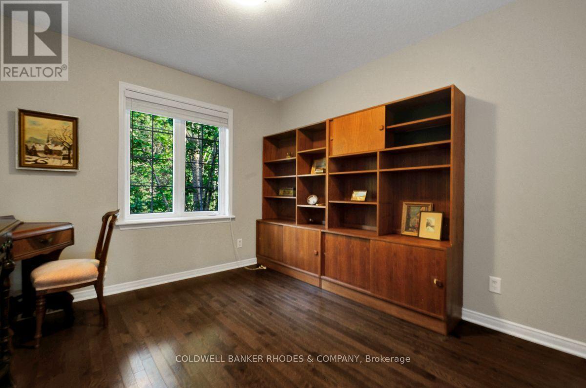 157 Gladeview Private, Ottawa, ON
