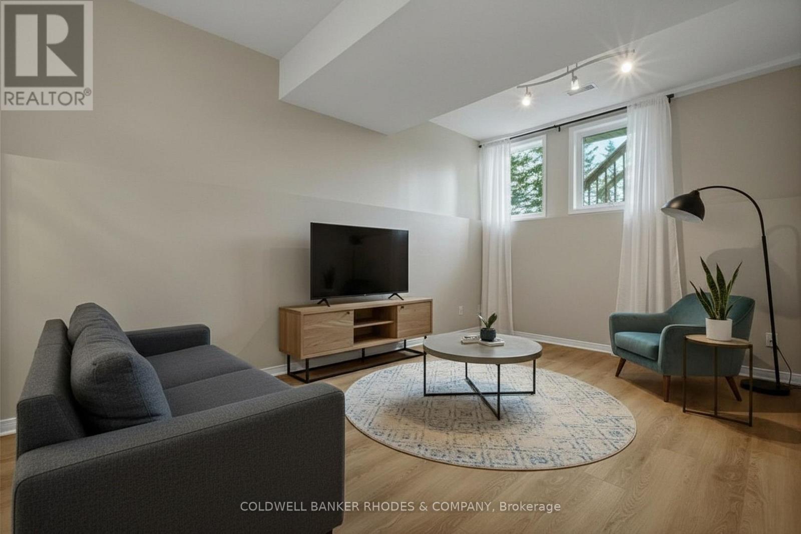 157 Gladeview Private, Ottawa, ON