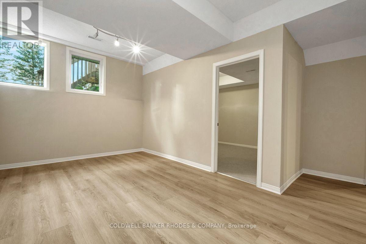 157 Gladeview Private, Ottawa, ON