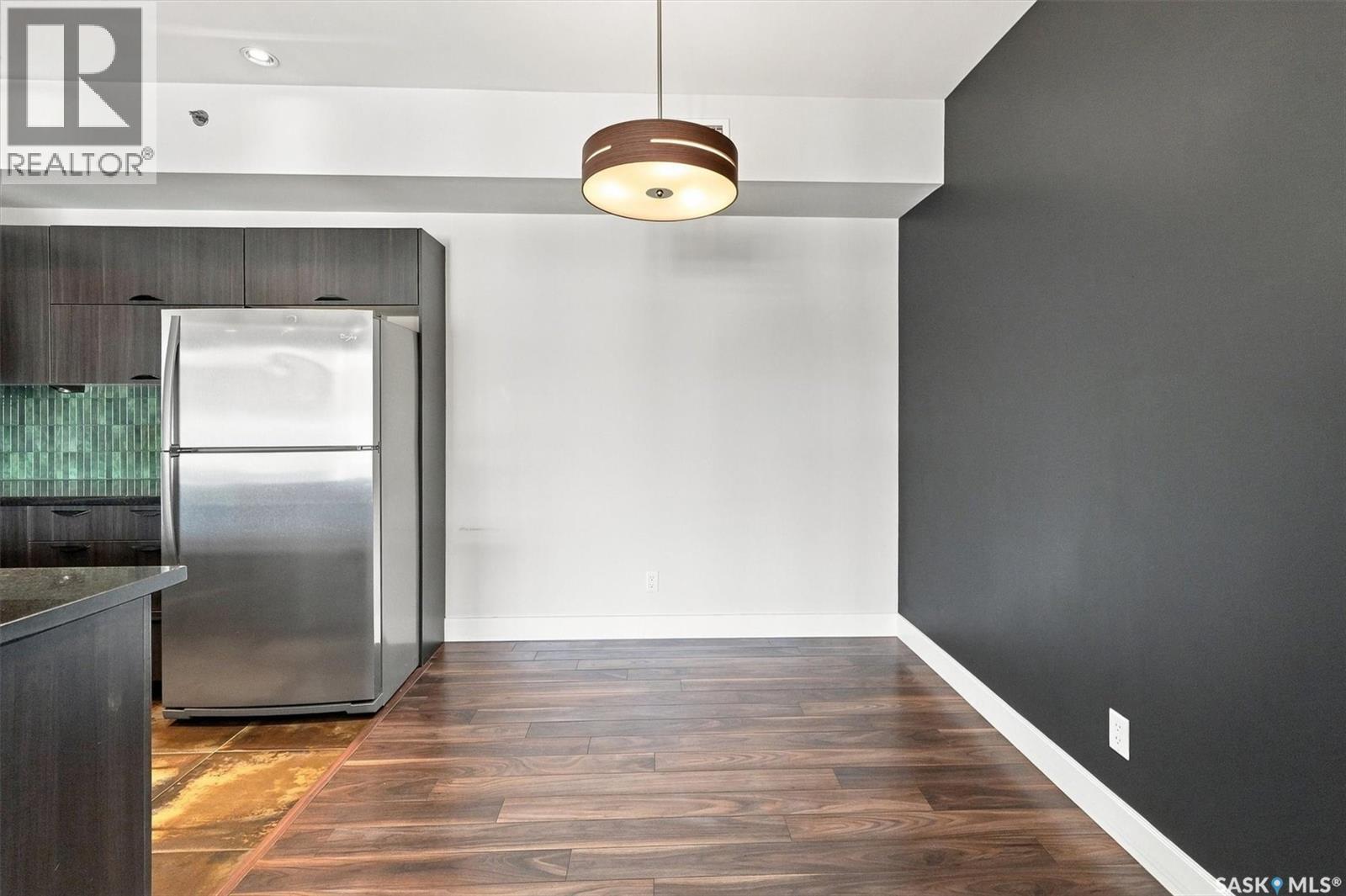 305 721 8Th Street E, Saskatoon, SK