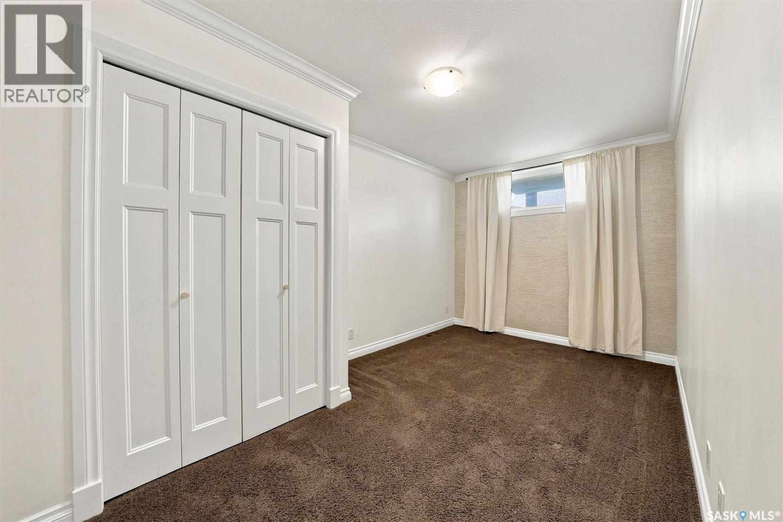 211 225 Hassard Close, Saskatoon, SK