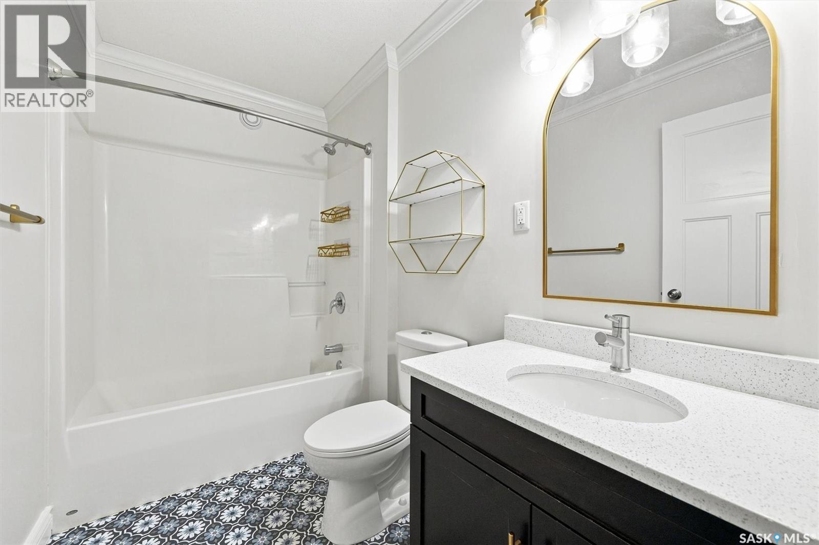 211 225 Hassard Close, Saskatoon, SK