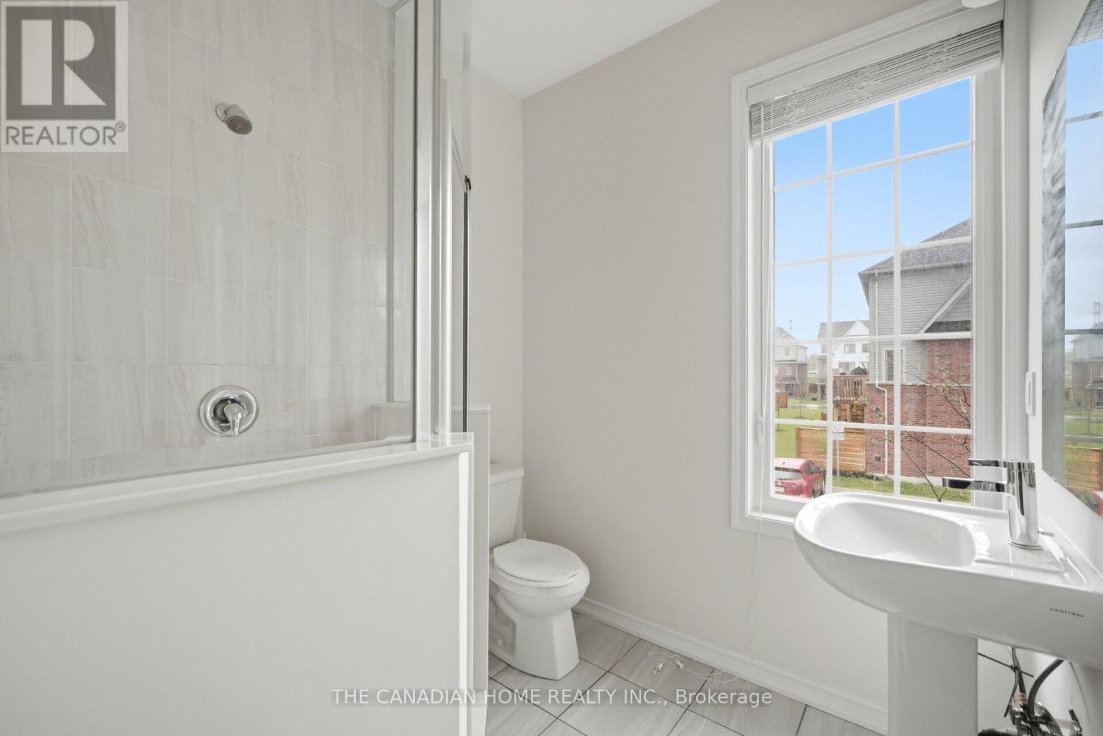 99 Danzatore Path, Oshawa, ON