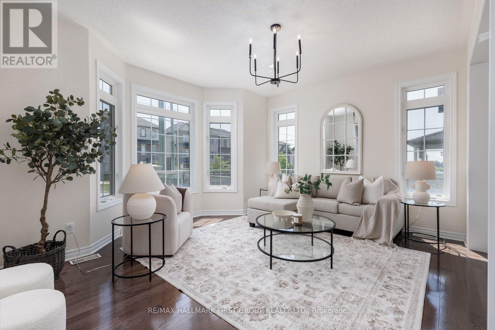 1 Cale Avenue, Clarington, ON