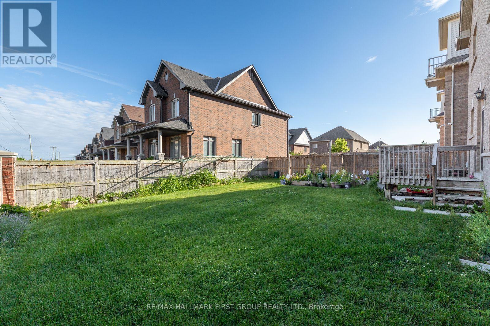 1 Cale Avenue, Clarington, ON