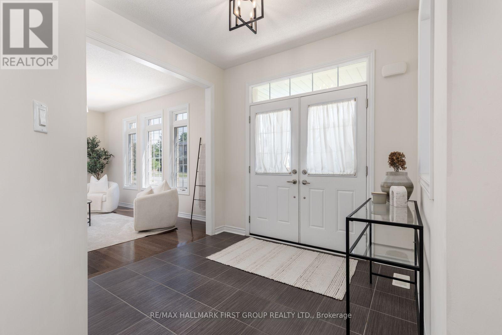 1 Cale Avenue, Clarington, ON