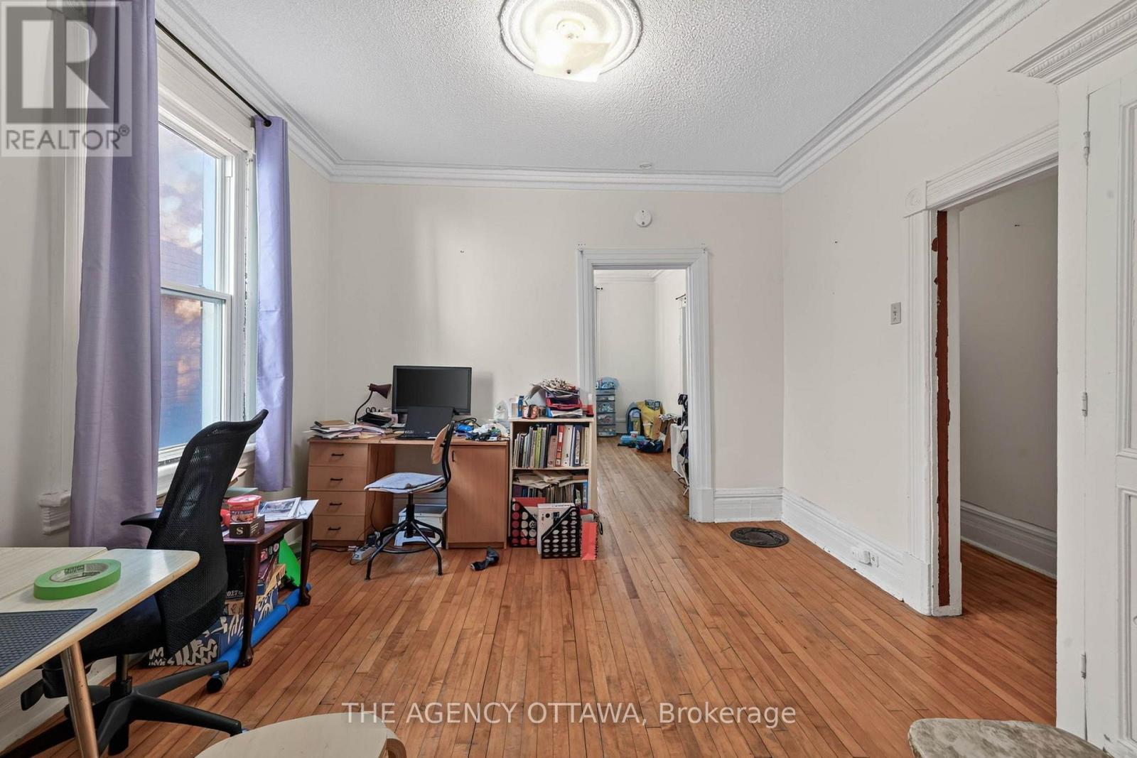64 Bayswater Avenue, Ottawa, ON
