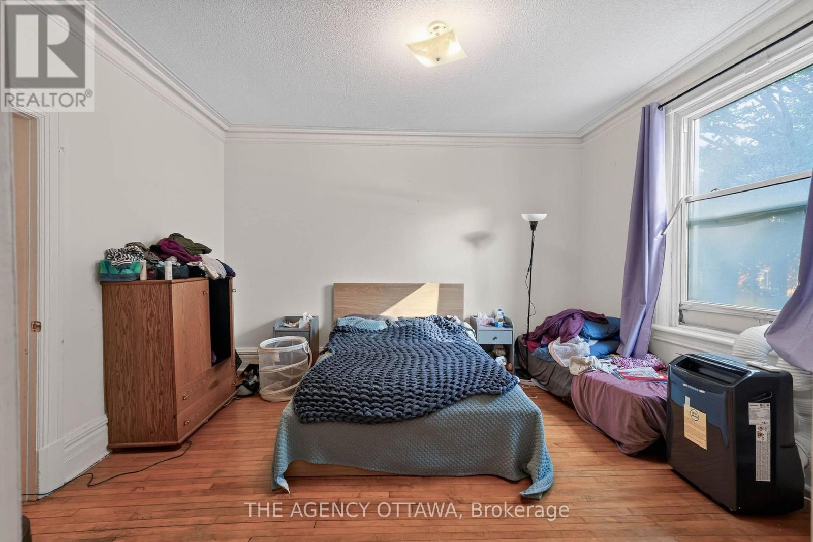 64 Bayswater Avenue, Ottawa, ON
