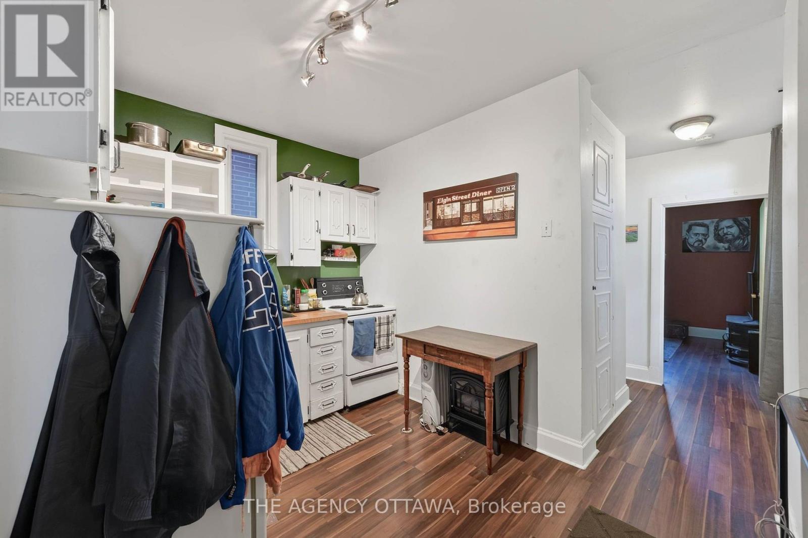 64 Bayswater Avenue, Ottawa, ON