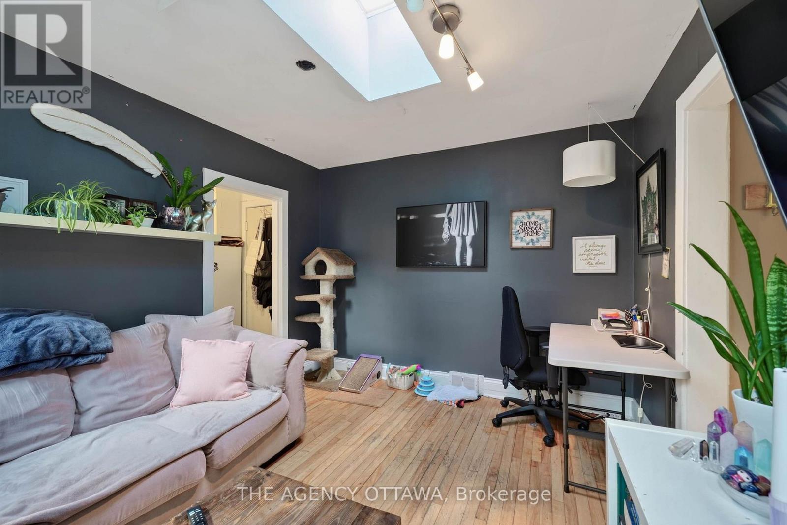 64 Bayswater Avenue, Ottawa, ON
