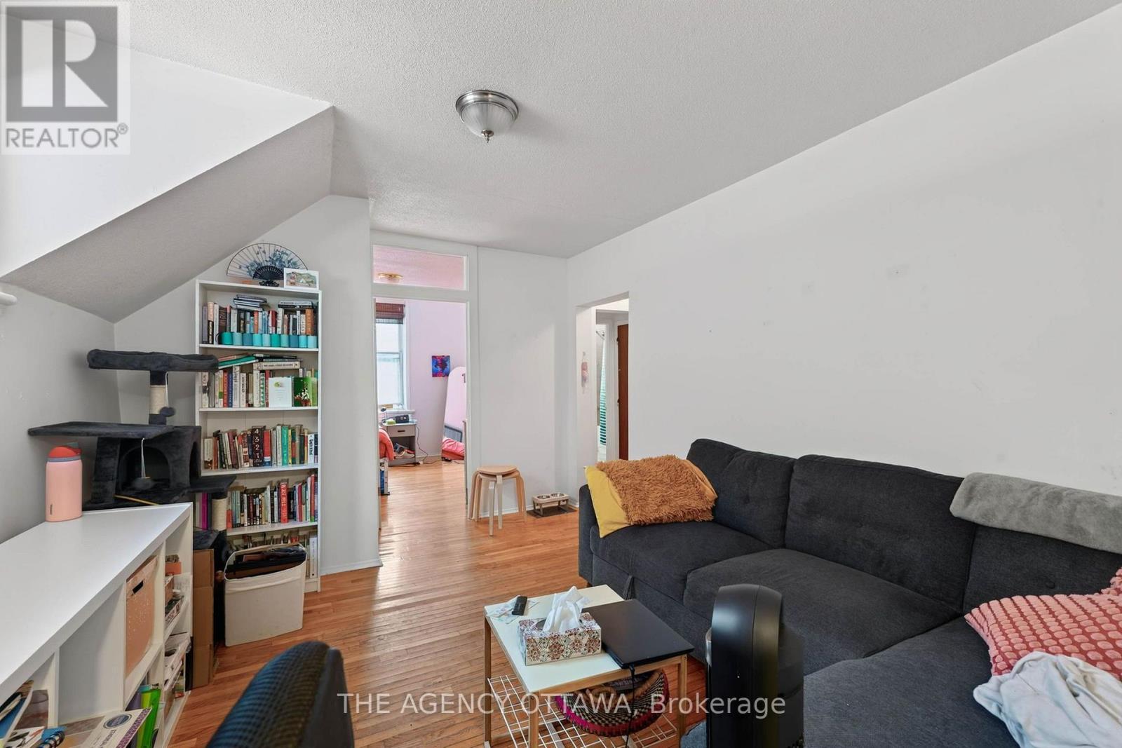 64 Bayswater Avenue, Ottawa, ON