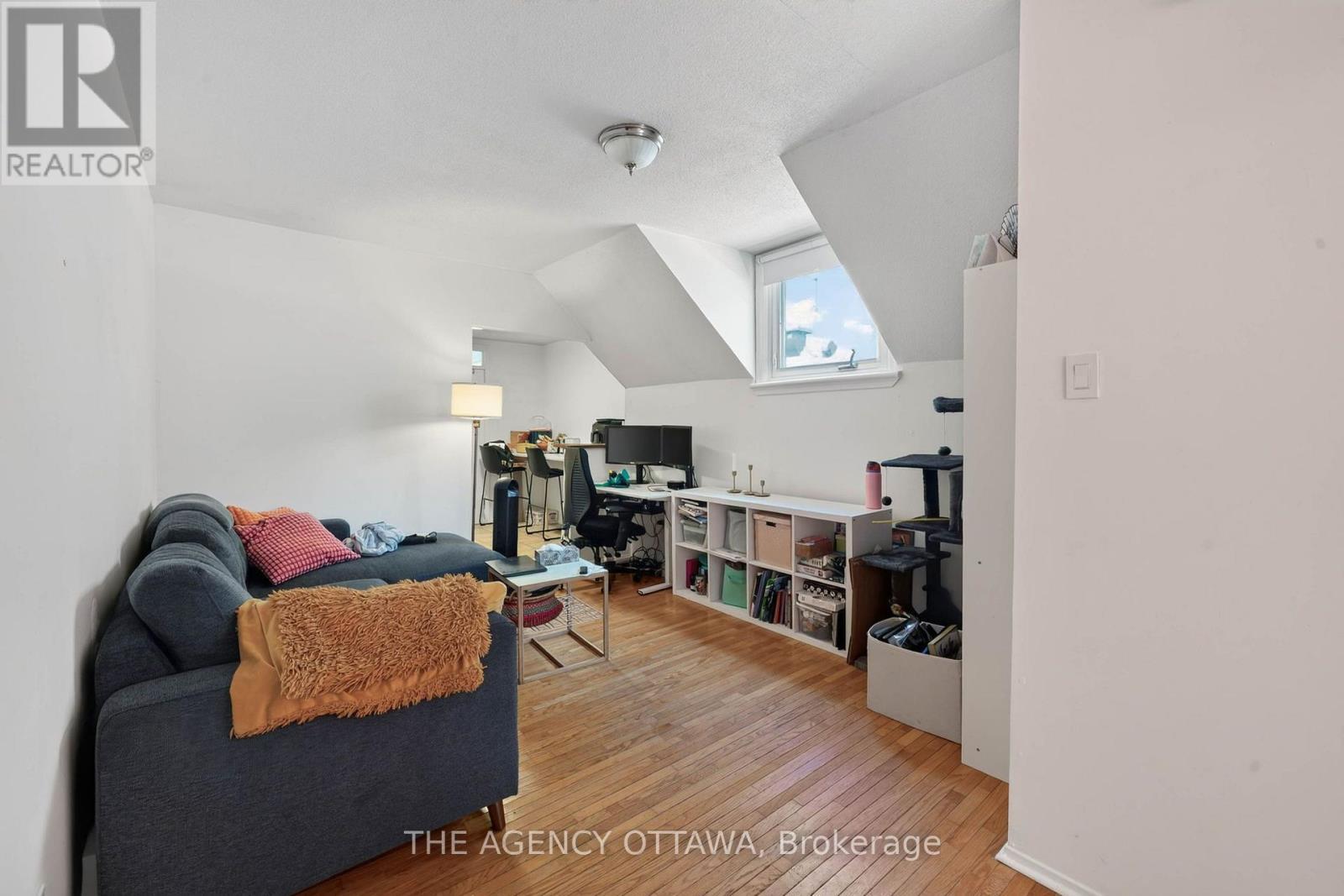 64 Bayswater Avenue, Ottawa, ON
