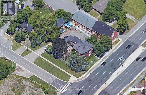 2527 Dundas Street W, Oakville, ON 