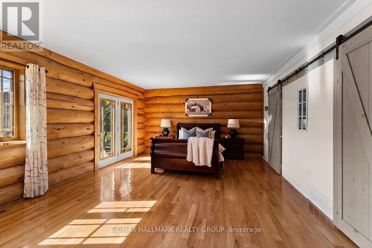 2185 Old Second Line Road, Ottawa, ON