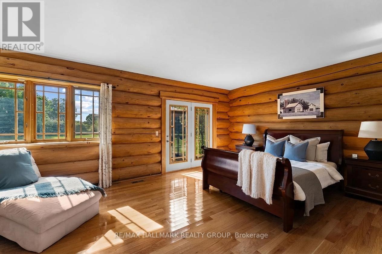 2185 Old Second Line Road, Ottawa, ON