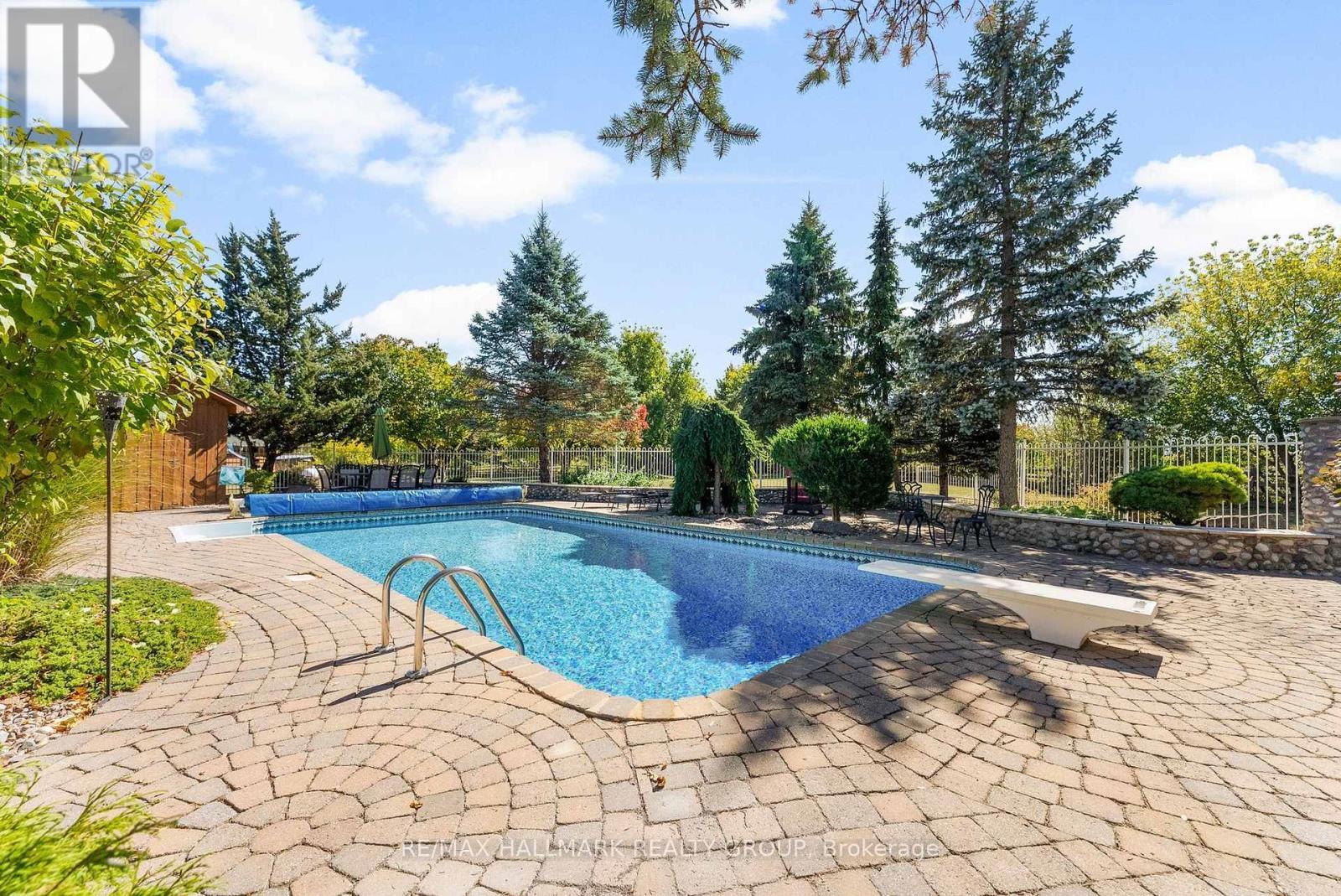 2185 Old Second Line Road, Ottawa, ON